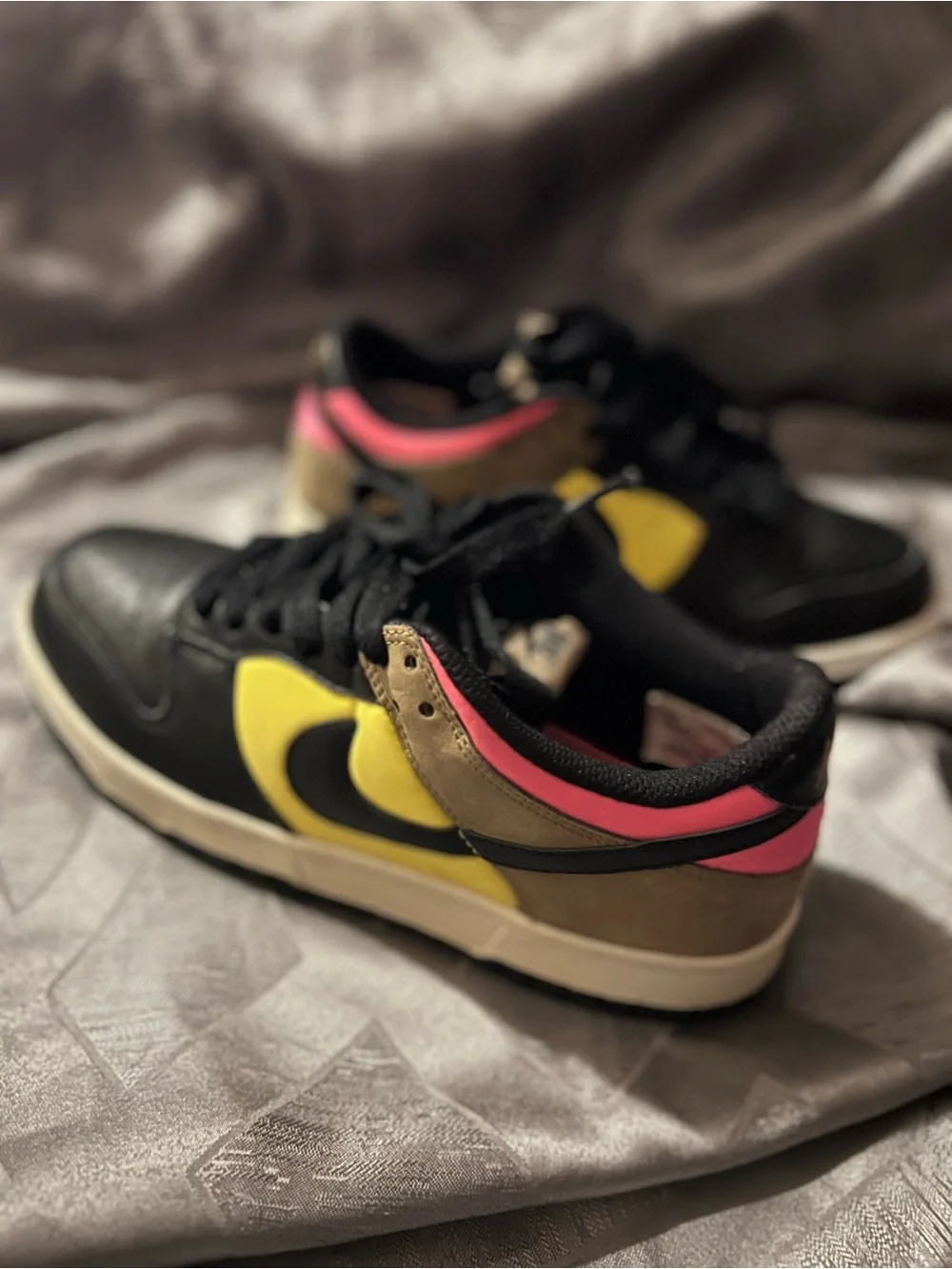 Nike Dunk Low Black Walnut Ozone Pink Yellow Women’s Size 8 Vintage 2007
